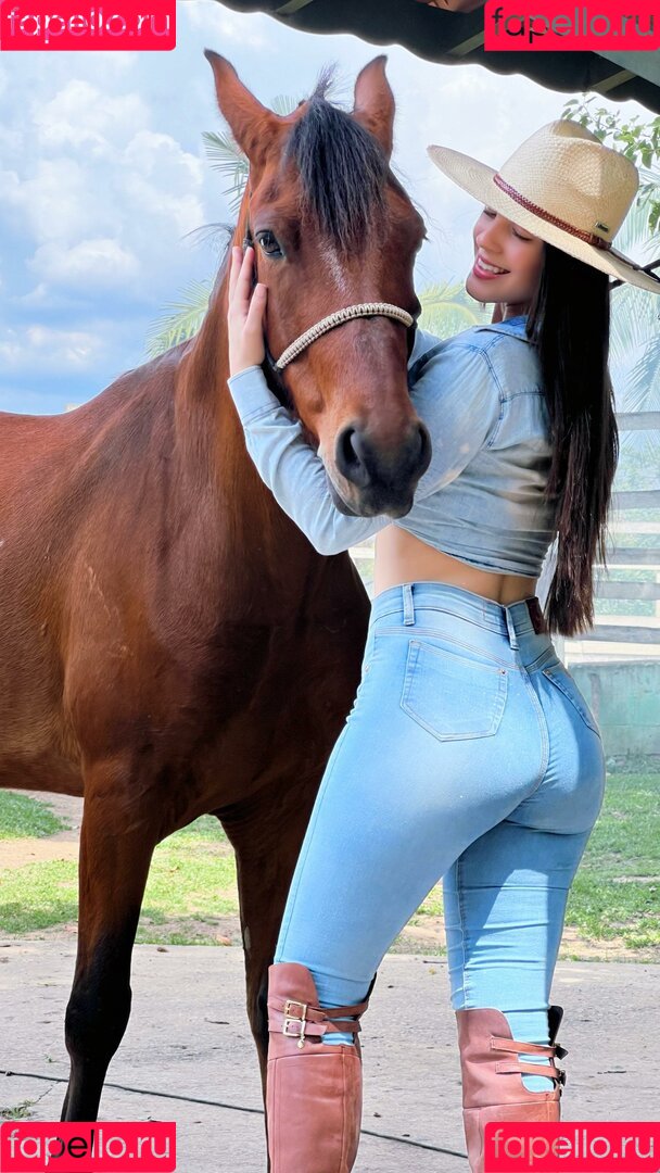 Geandra Bazzanella Onlyfans Photo Gallery 