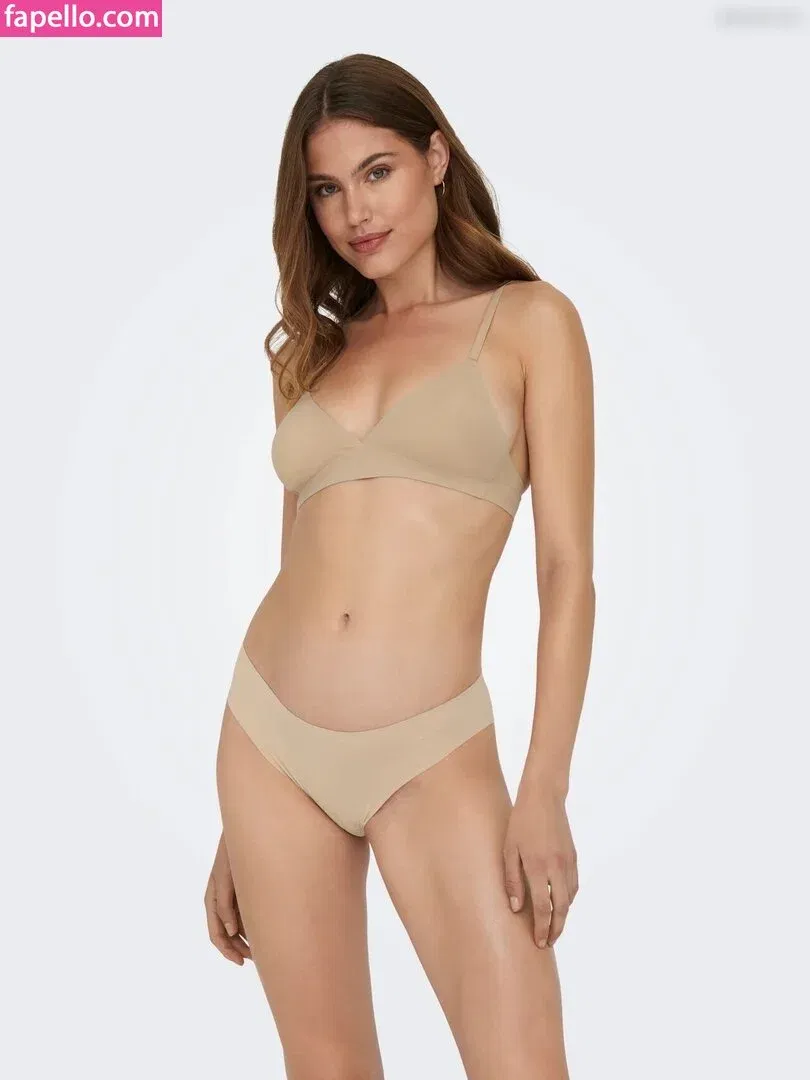 Maja Krag Onlyfans Photo Gallery 