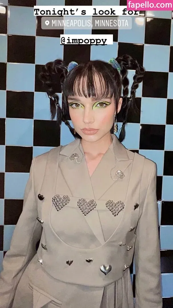 poppy.py.py Onlyfans Photo Gallery 