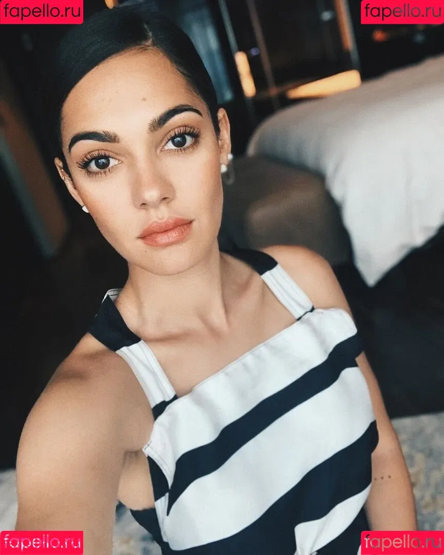 Nilam Farooq Onlyfans Photo Gallery 