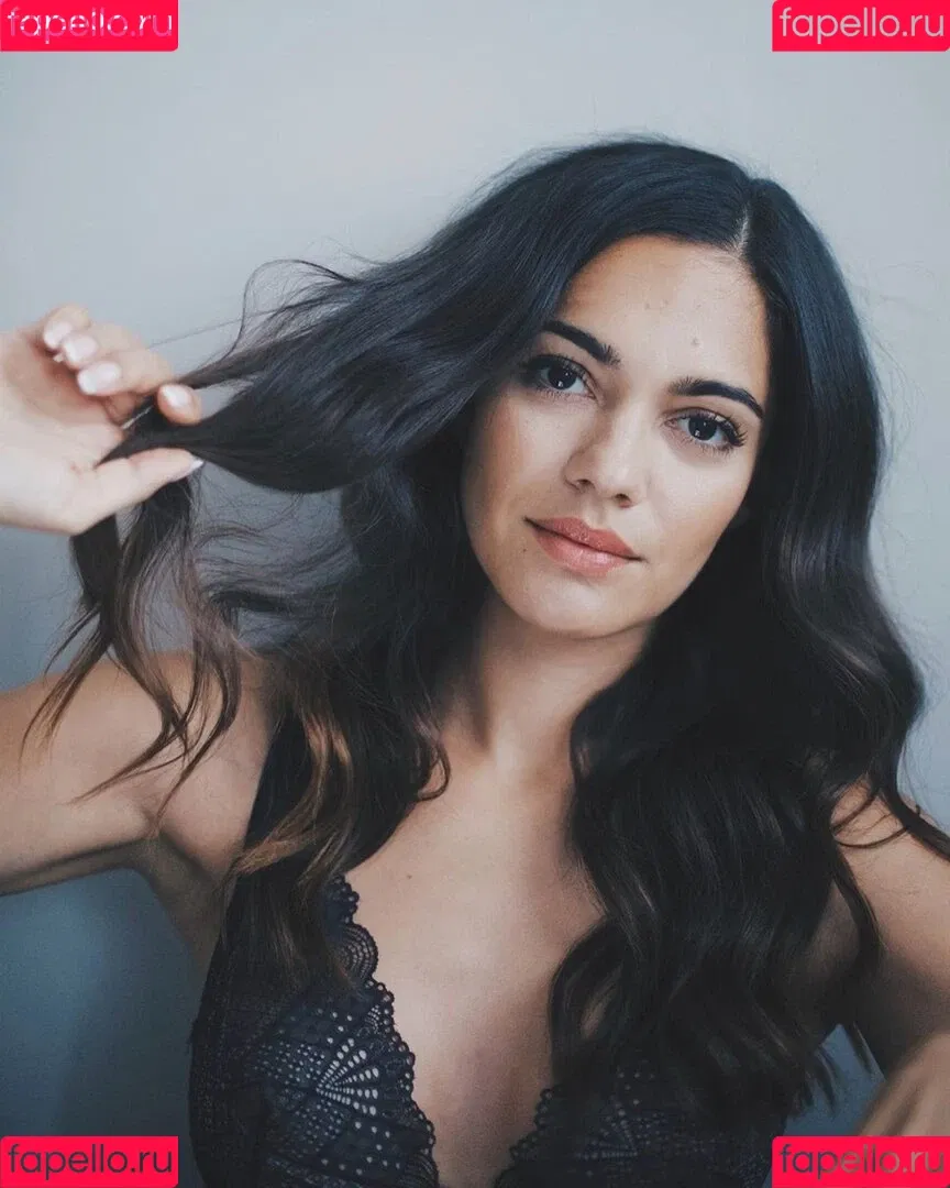 Nilam Farooq Onlyfans Photo Gallery 