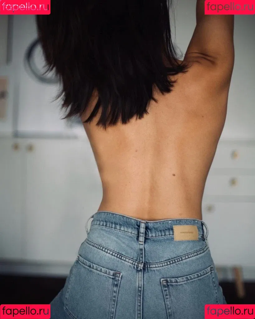Nilam Farooq Onlyfans Photo Gallery 