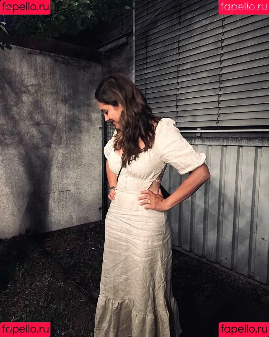 Nilam Farooq Onlyfans Photo Gallery 