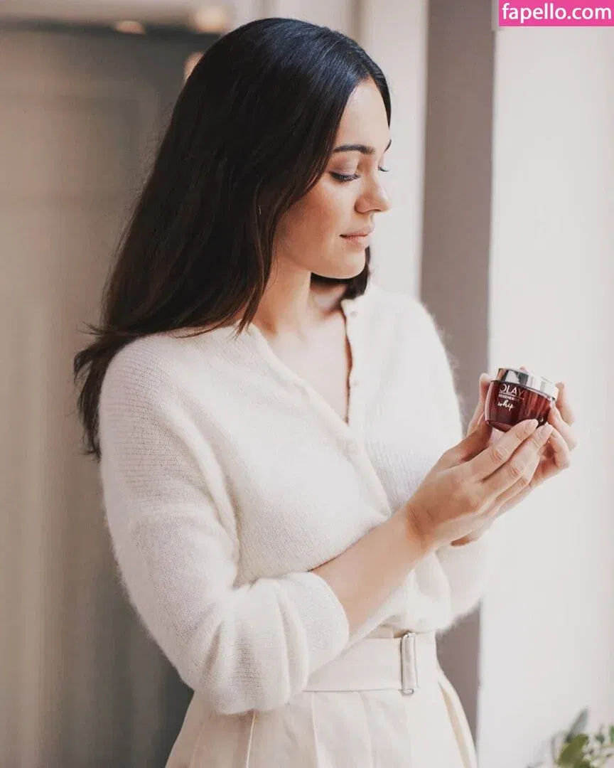 Nilam Farooq Onlyfans Photo Gallery 