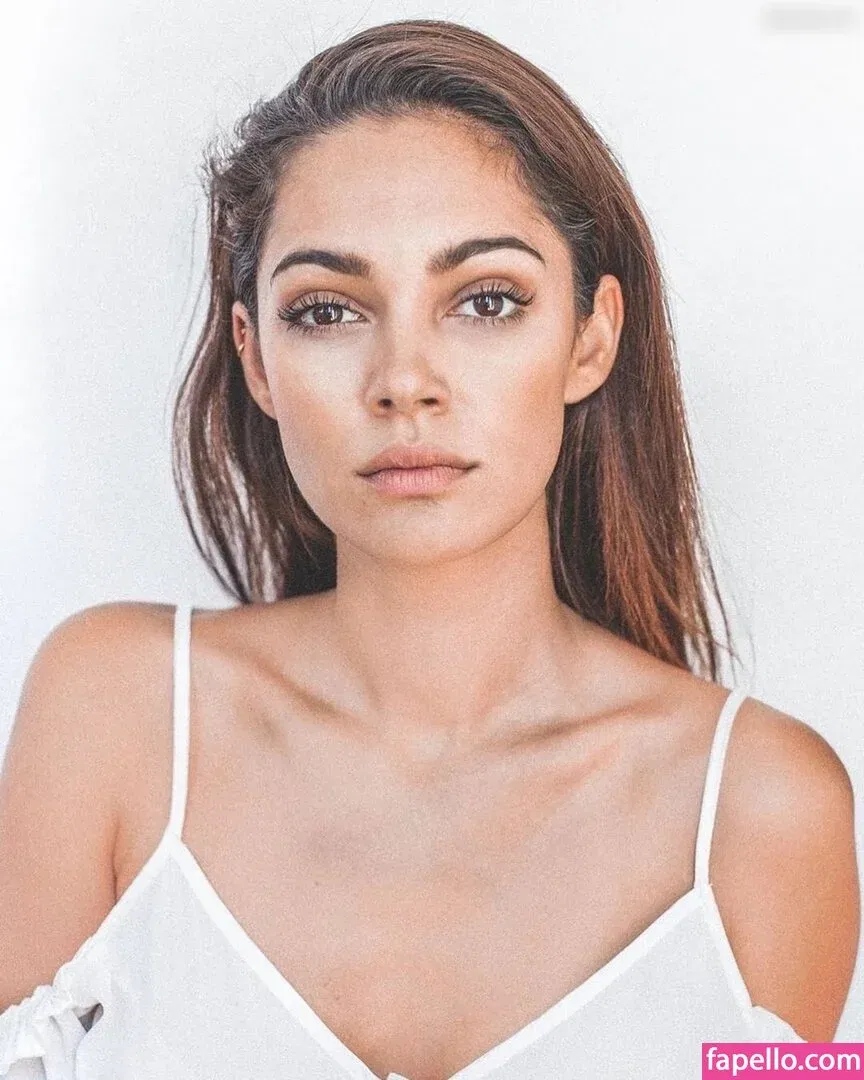 Nilam Farooq Onlyfans Photo Gallery 