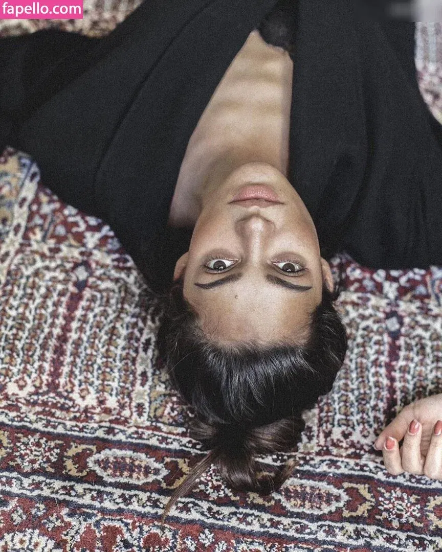 Nilam Farooq Onlyfans Photo Gallery 