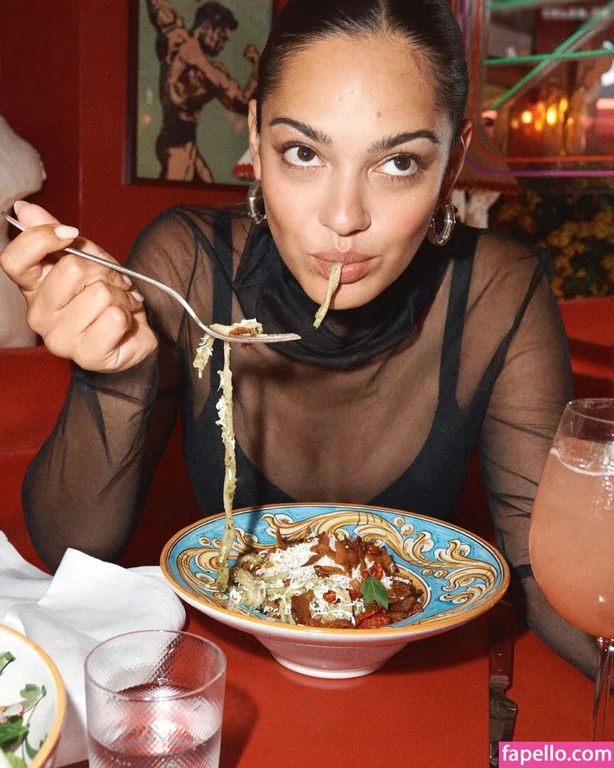 Nilam Farooq Onlyfans Photo Gallery 