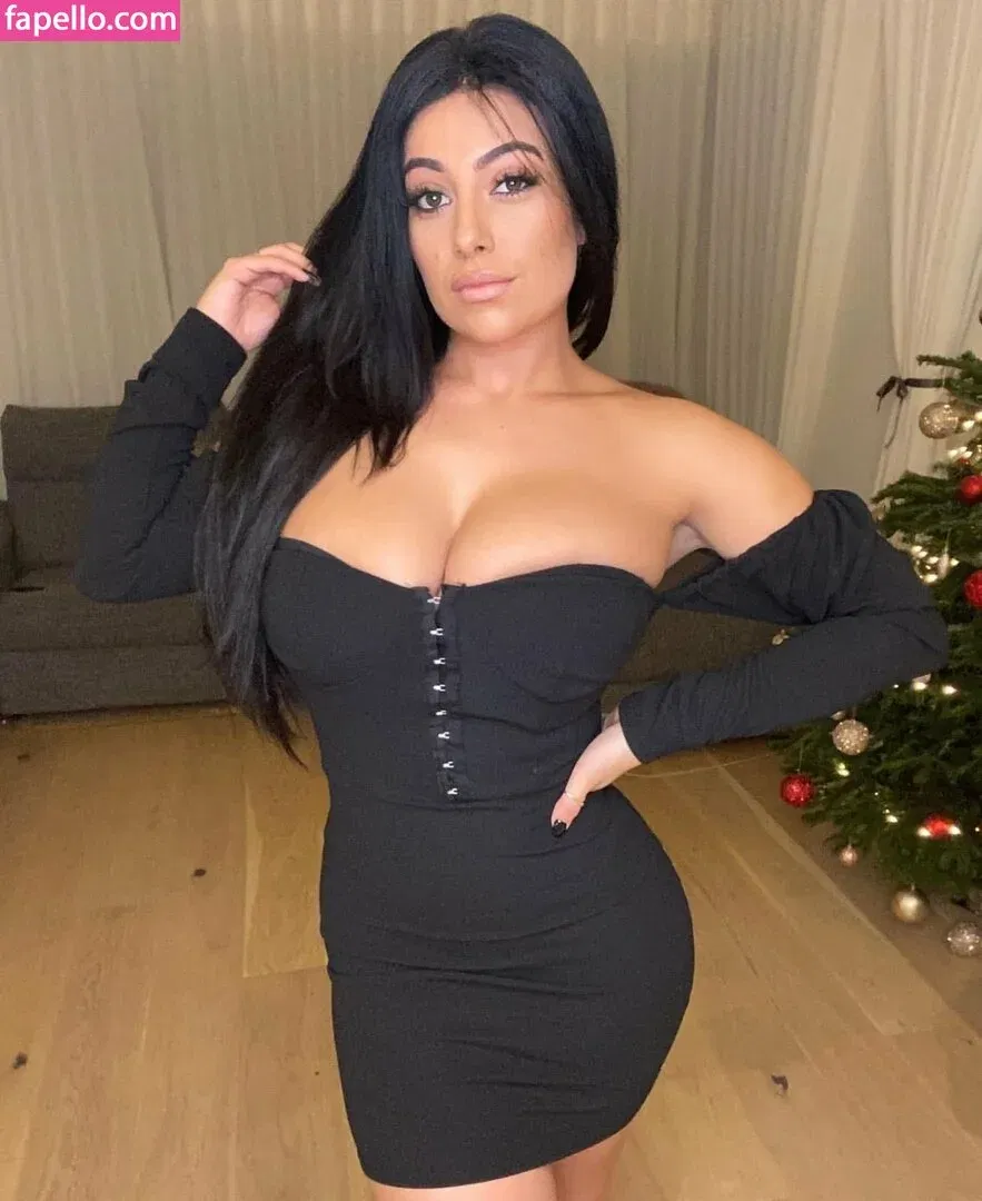 Fiona Siciliano Onlyfans Photo Gallery 