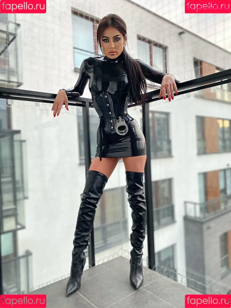 Evil Woman Onlyfans Photo Gallery 