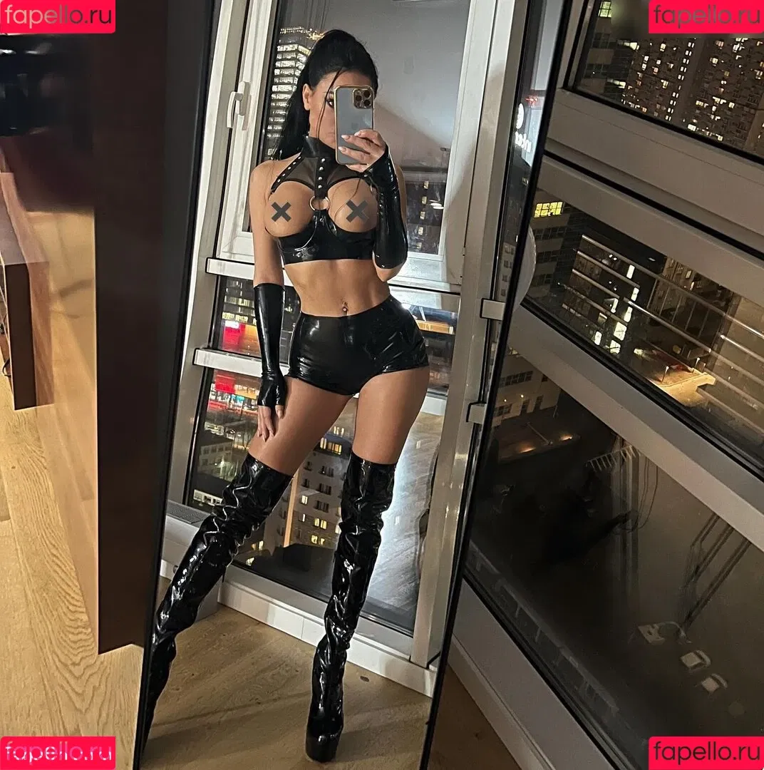 Evil Woman Onlyfans Photo Gallery 