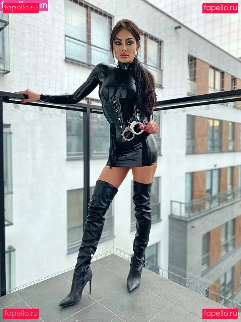 Evil Woman Onlyfans Photo Gallery 