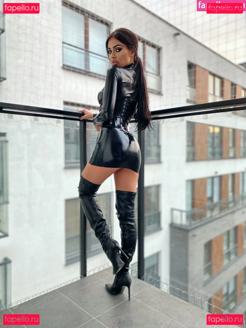 Evil Woman Onlyfans Photo Gallery 