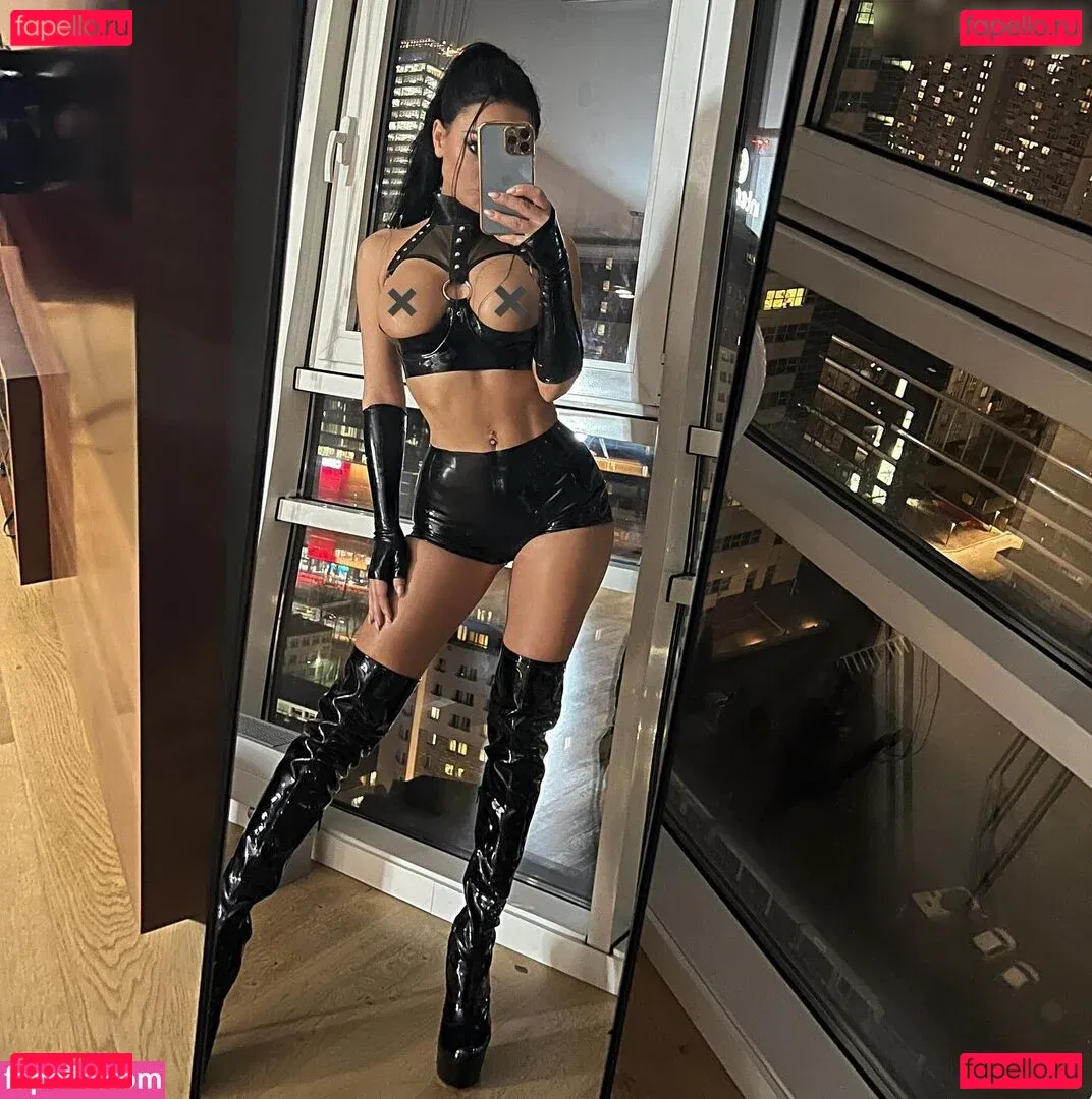 Evil Woman Onlyfans Photo Gallery 