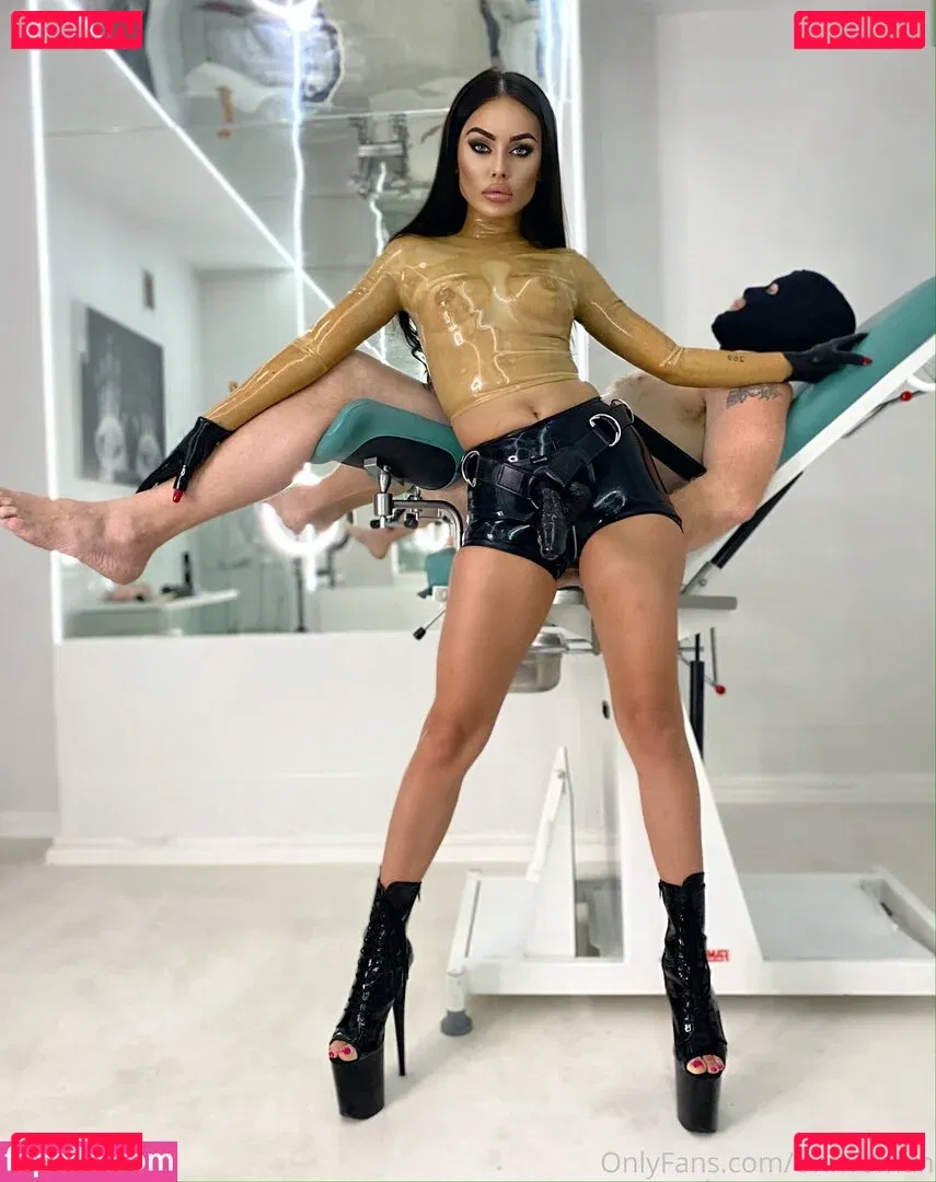 Evil Woman Onlyfans Photo Gallery 