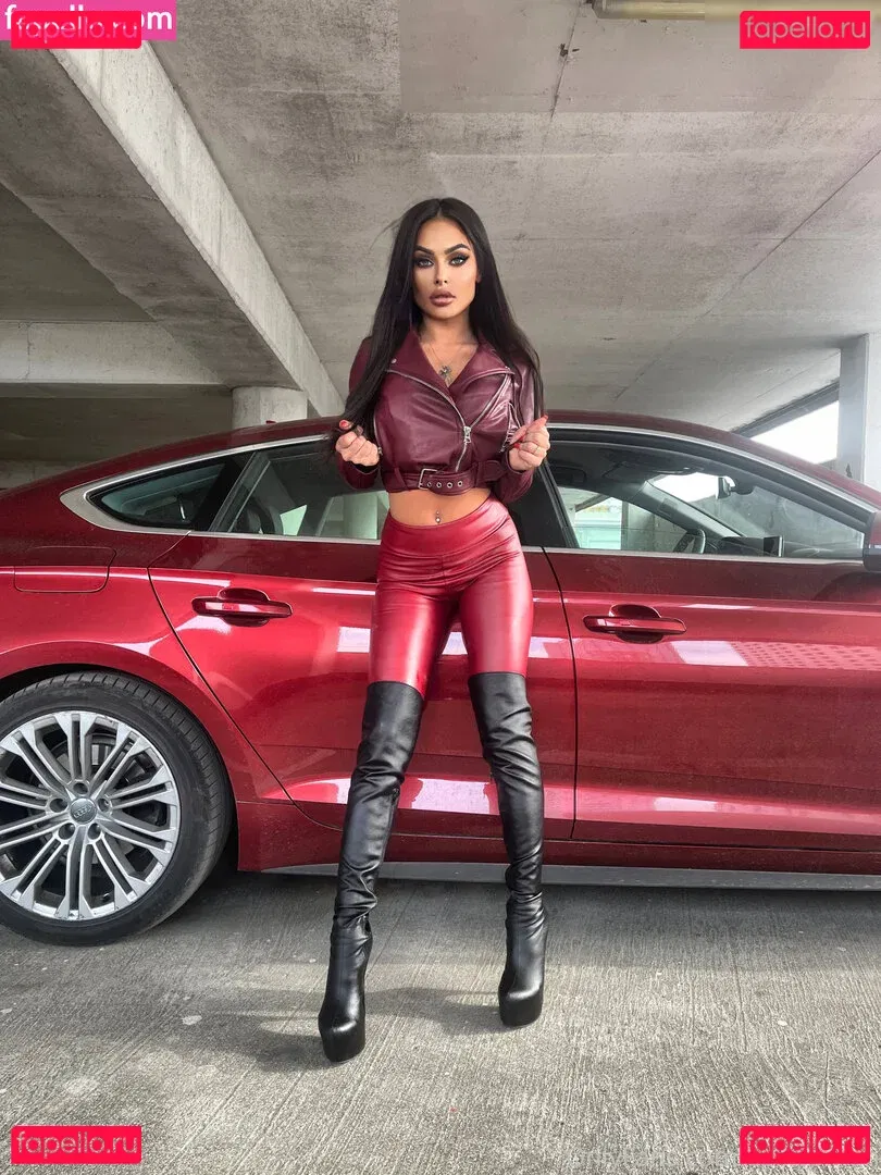 Evil Woman Onlyfans Photo Gallery 