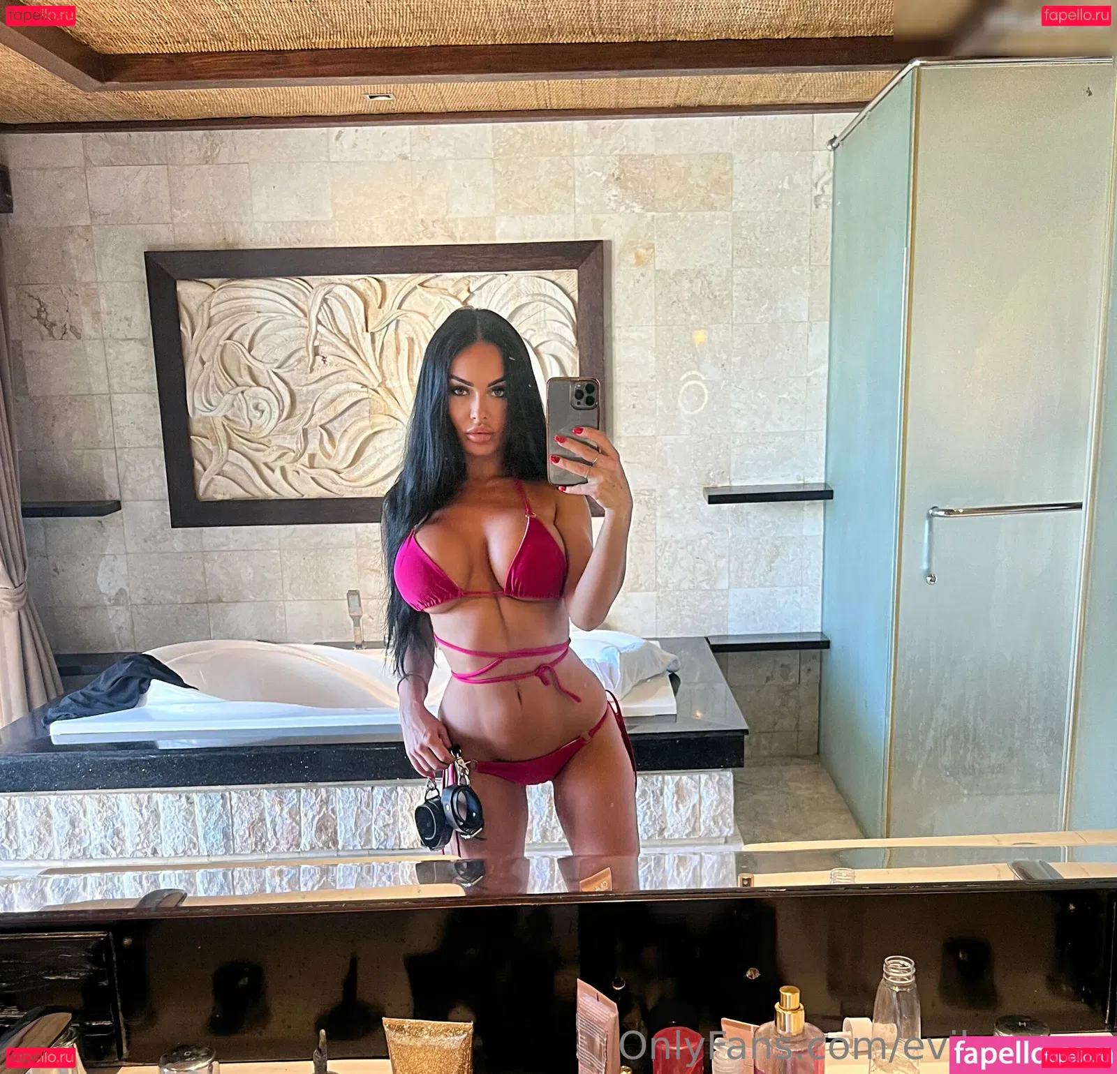 Evil Woman Onlyfans Photo Gallery 