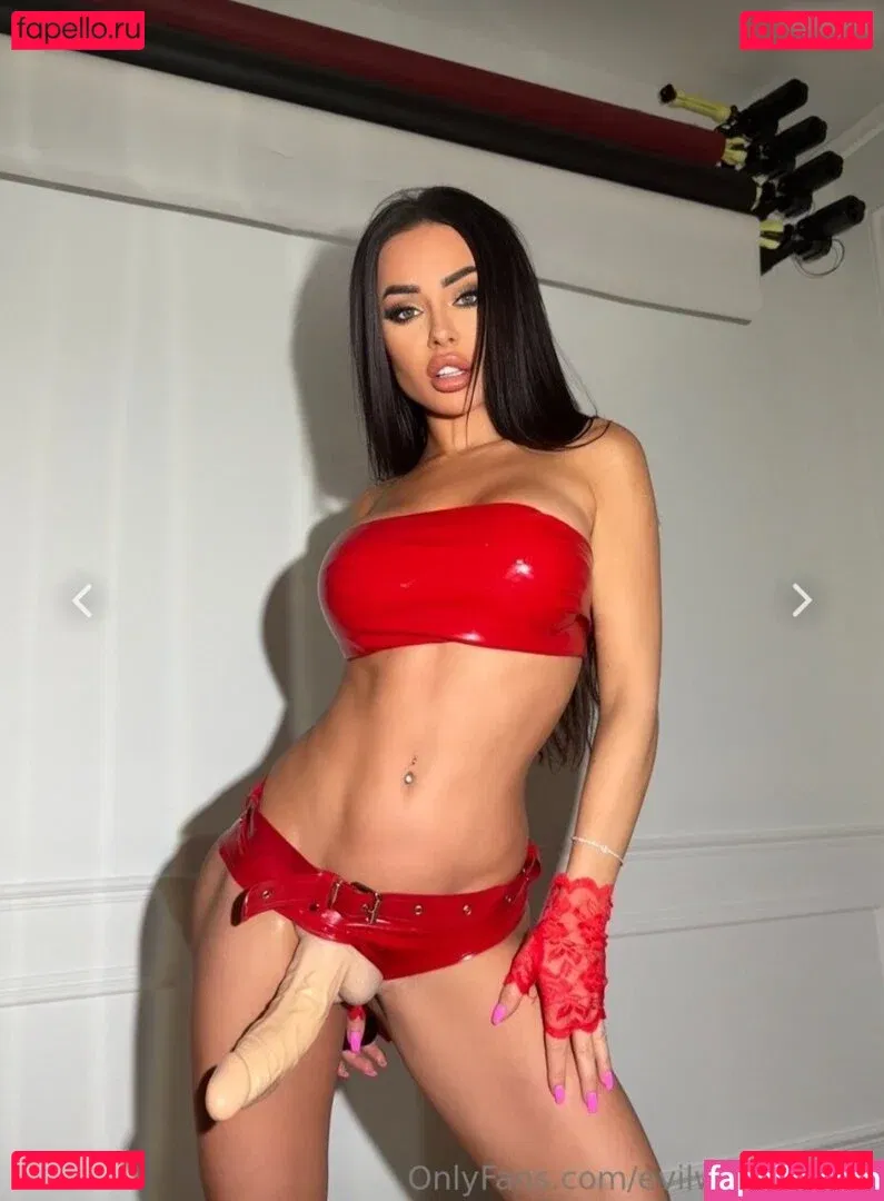 Evil Woman Onlyfans Photo Gallery 
