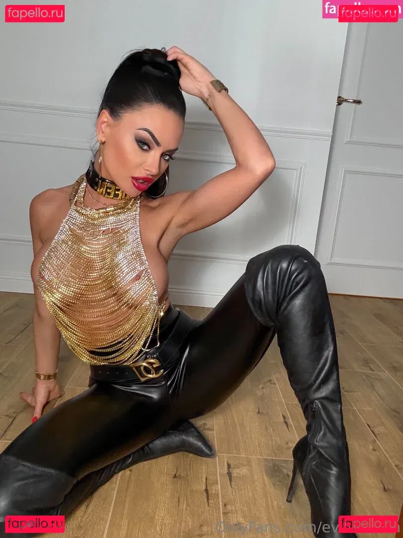 Evil Woman Onlyfans Photo Gallery 