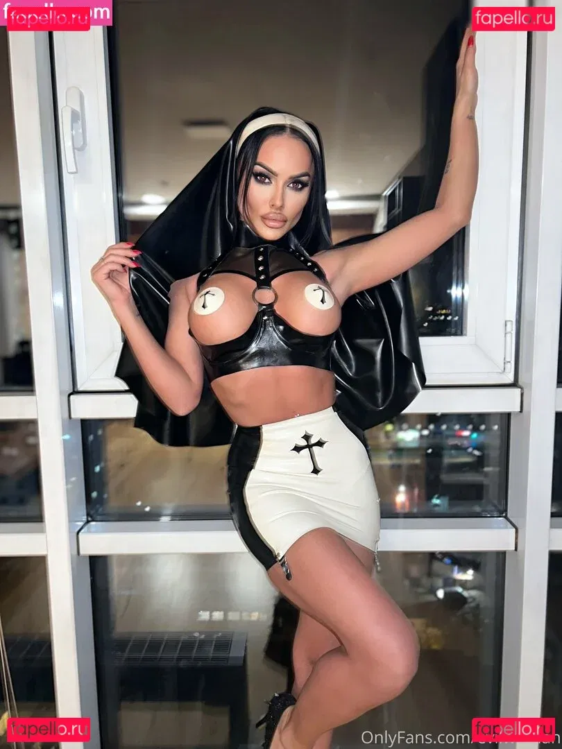 Evil Woman Onlyfans Photo Gallery 