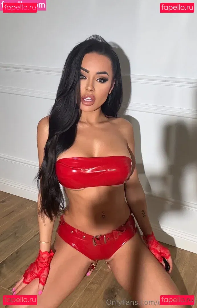 Evil Woman Onlyfans Photo Gallery 