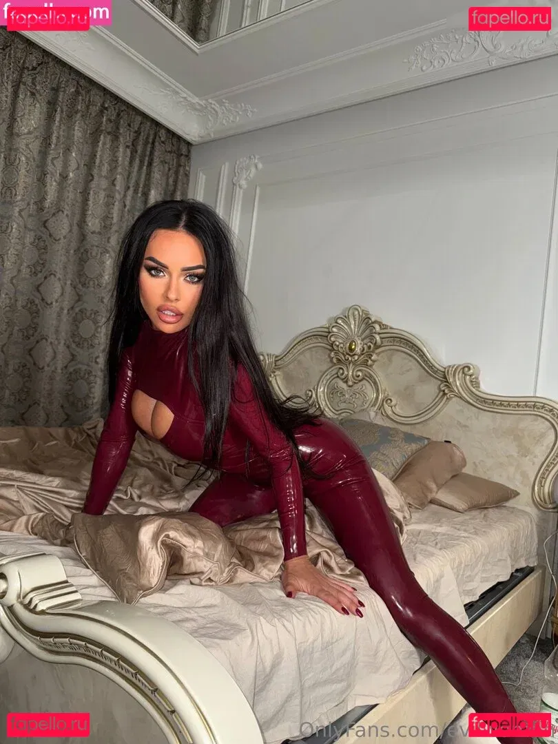 Evil Woman Onlyfans Photo Gallery 