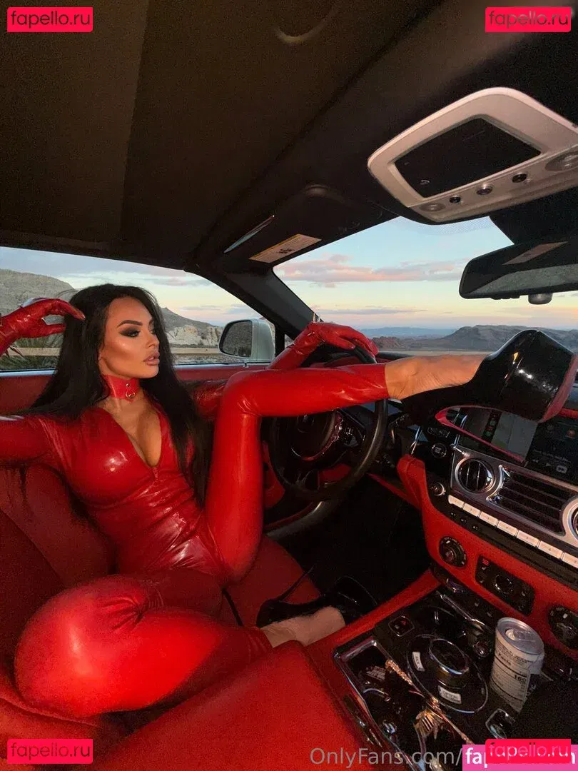 Evil Woman Onlyfans Photo Gallery 