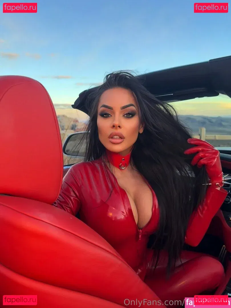 Evil Woman Onlyfans Photo Gallery 