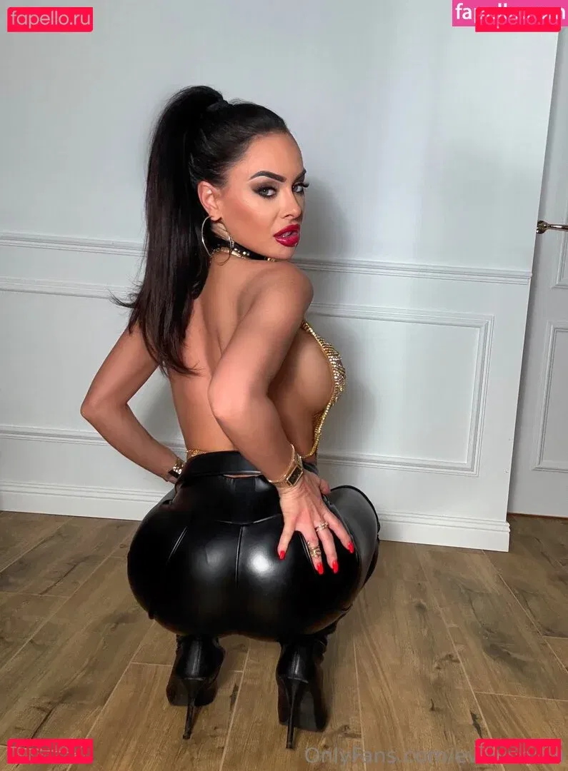 Evil Woman Onlyfans Photo Gallery 