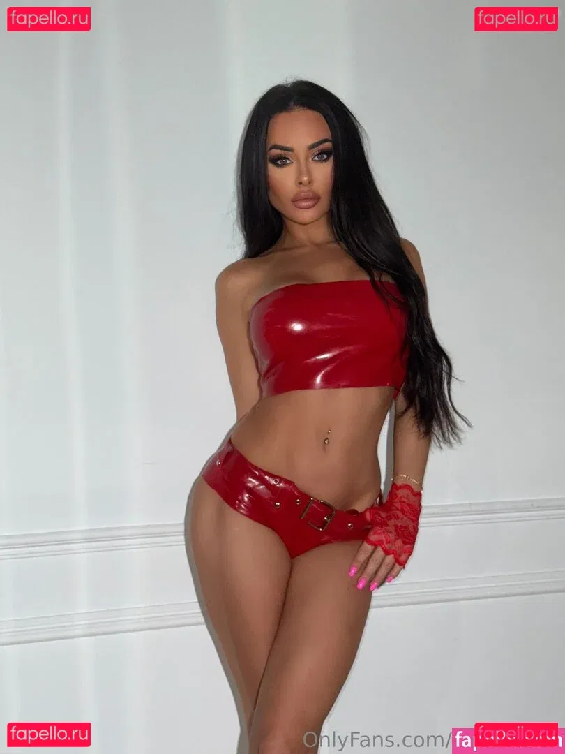 Evil Woman Onlyfans Photo Gallery 