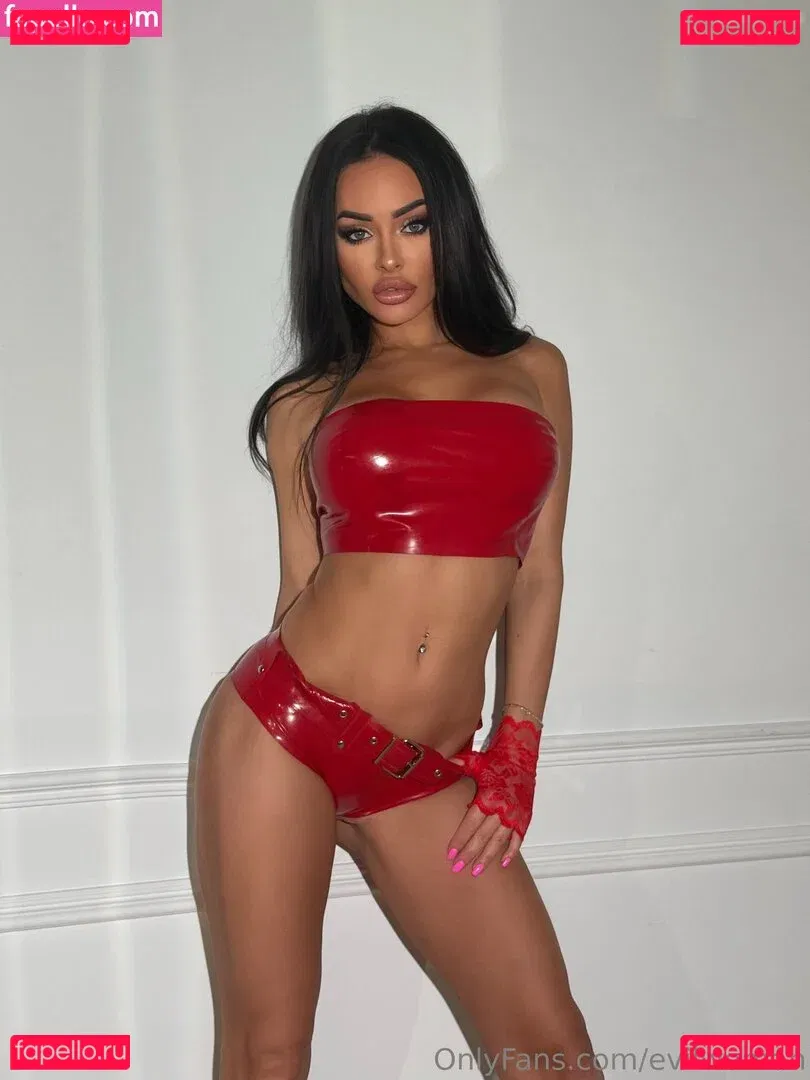 Evil Woman Onlyfans Photo Gallery 