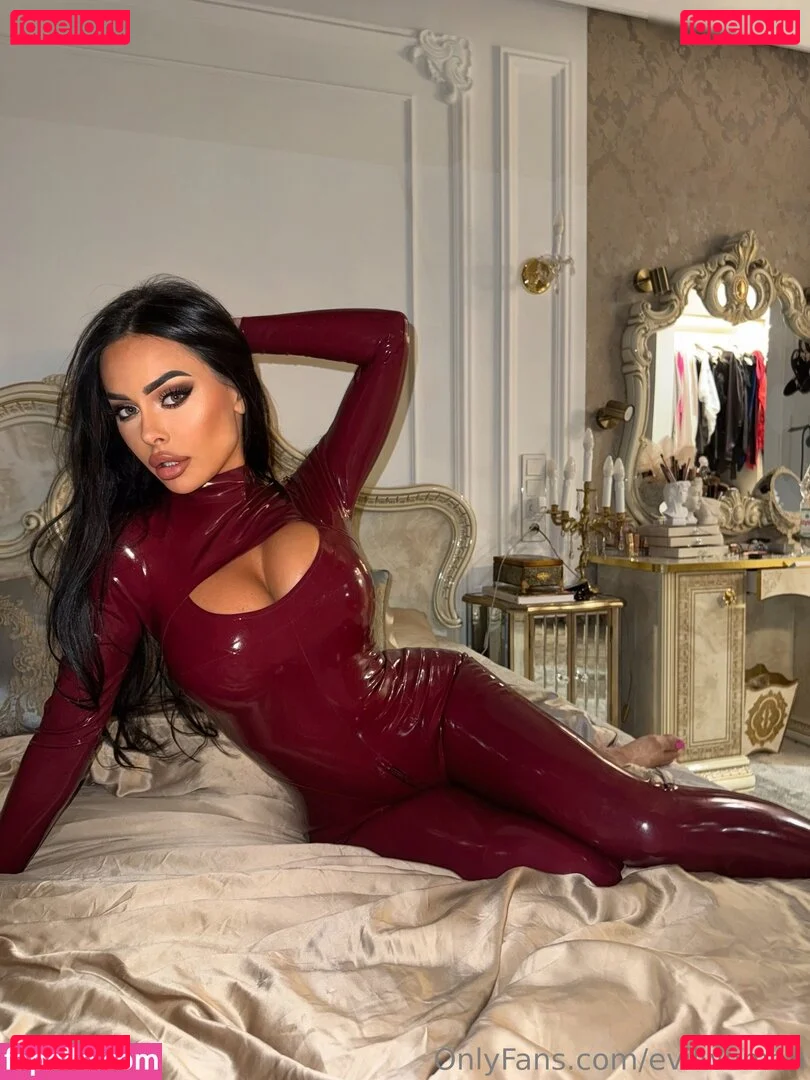 Evil Woman Onlyfans Photo Gallery 