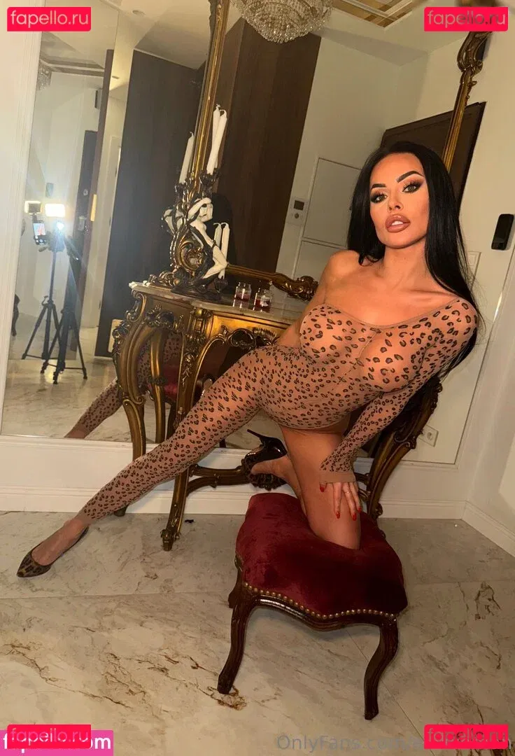 Evil Woman Onlyfans Photo Gallery 