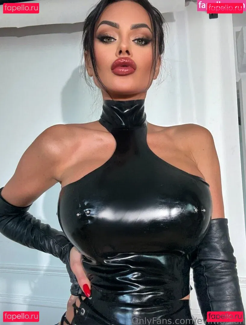 Evil Woman Onlyfans Photo Gallery 