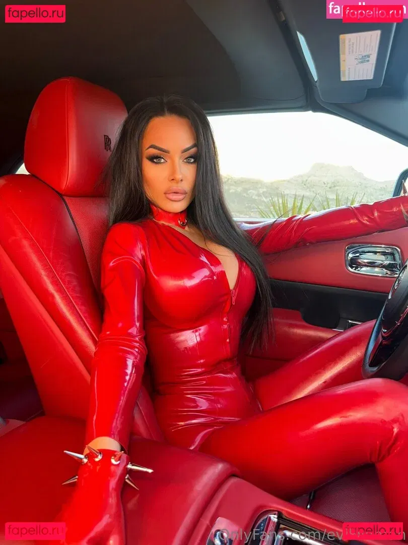 Evil Woman Onlyfans Photo Gallery 