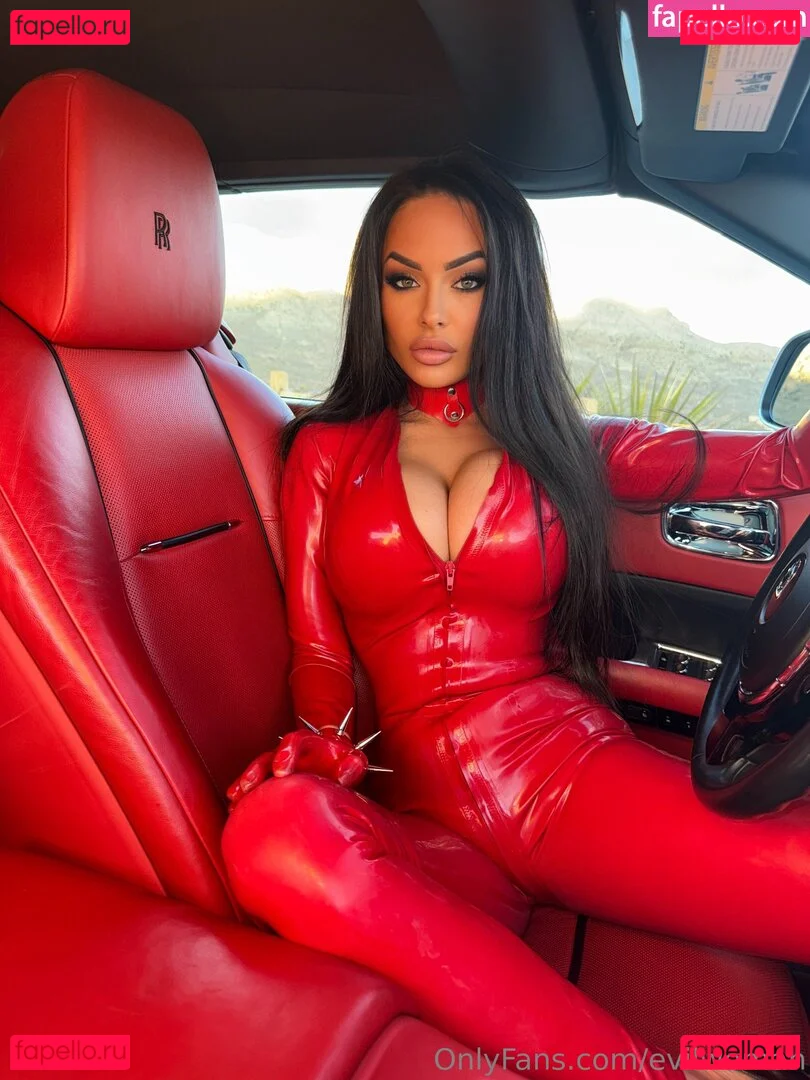 Evil Woman Onlyfans Photo Gallery 