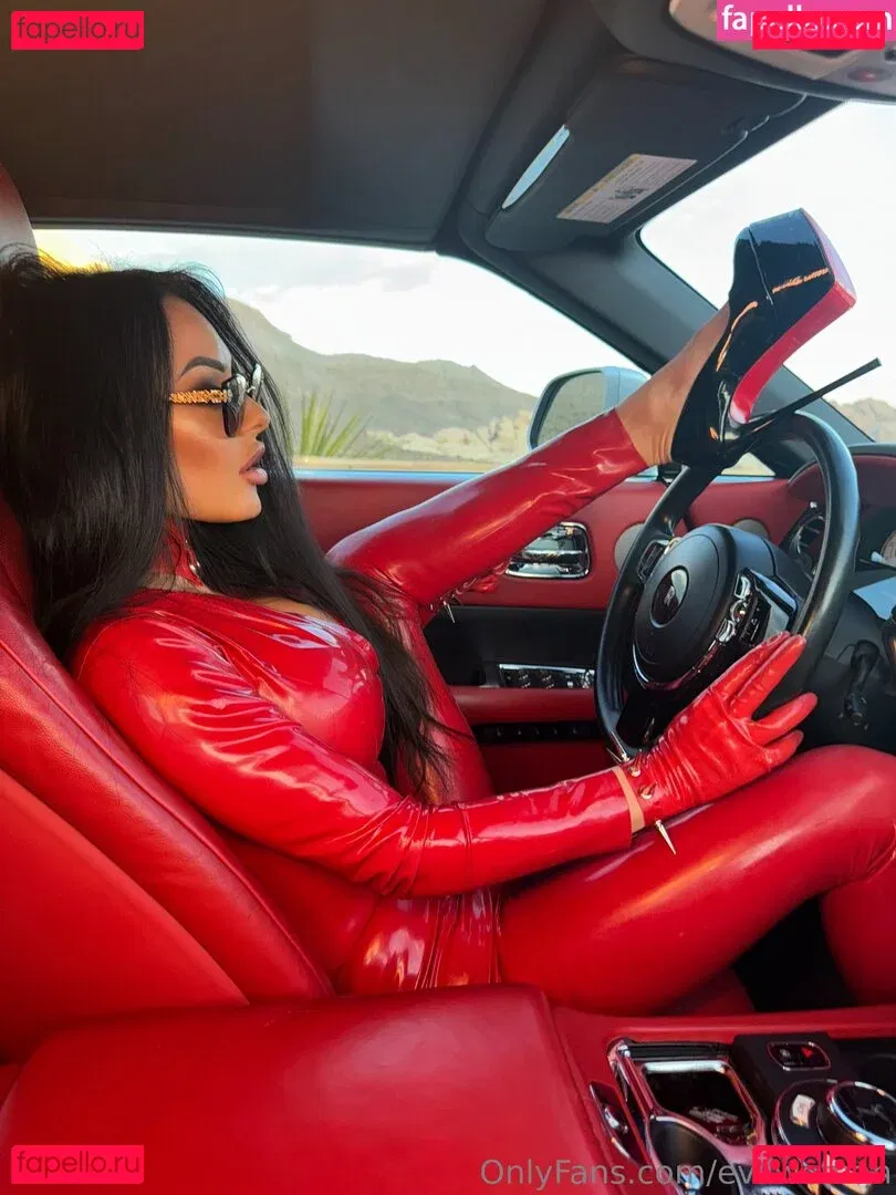 Evil Woman Onlyfans Photo Gallery 