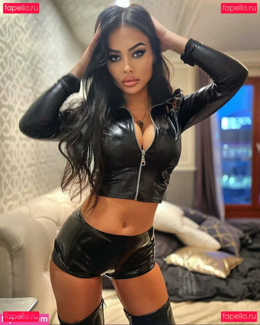 Evil Woman Onlyfans Photo Gallery 