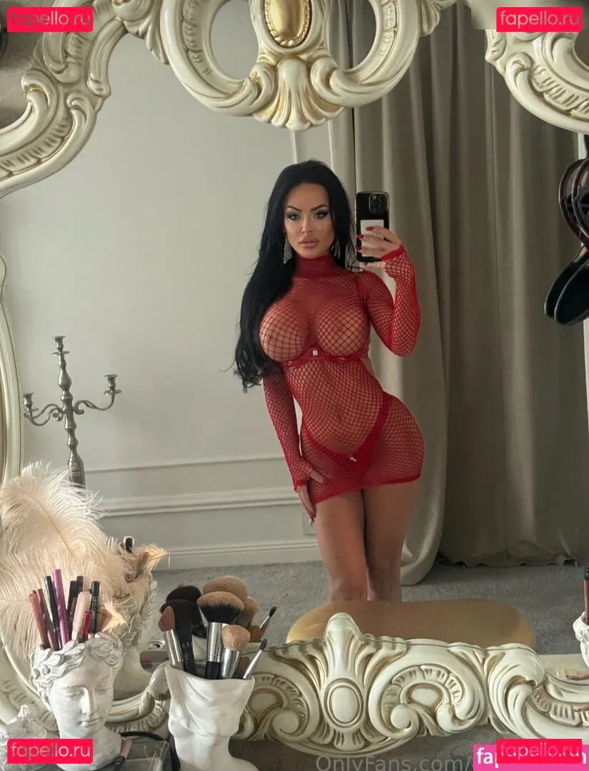 Evil Woman Onlyfans Photo Gallery 