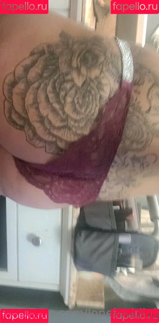 Lonelygirljules Onlyfans Photo Gallery 