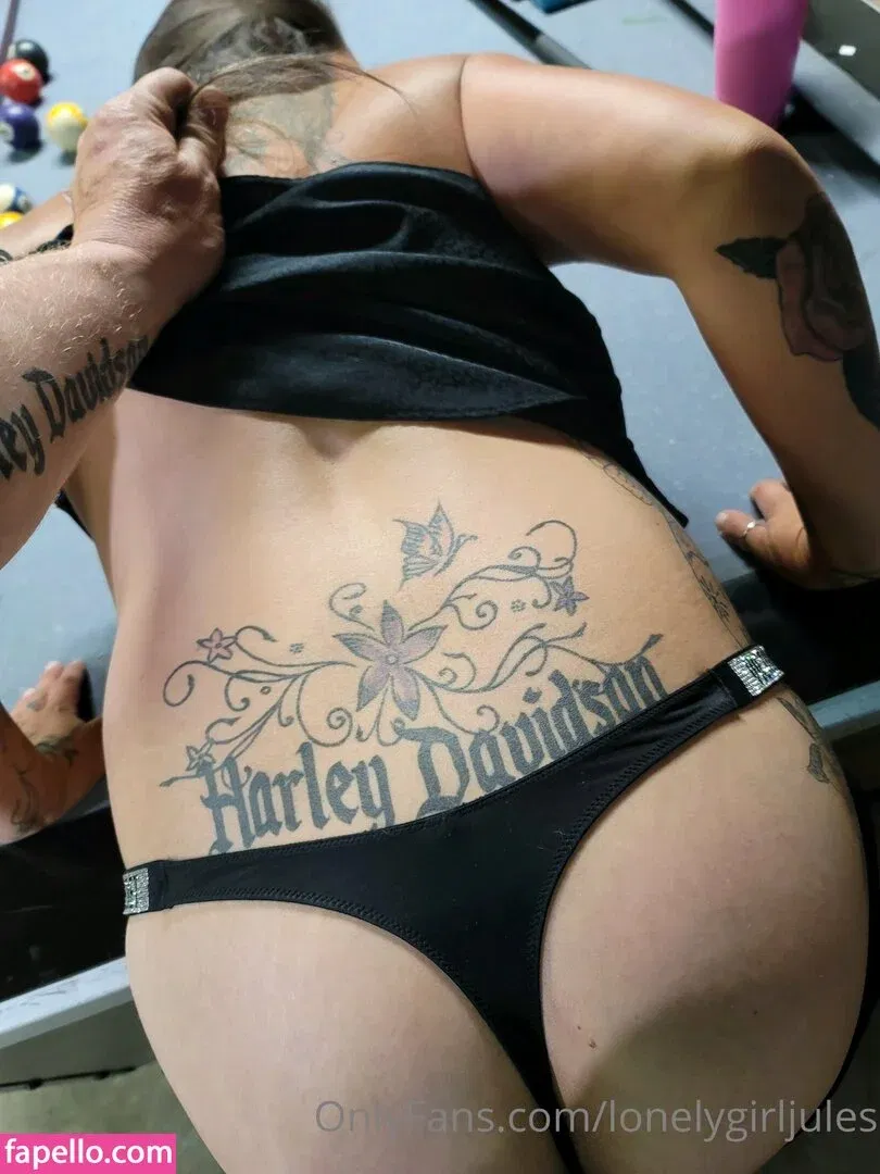 Lonelygirljules Onlyfans Photo Gallery 