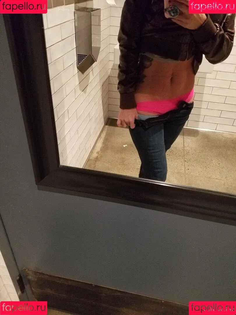 subvivianfree Onlyfans Photo Gallery 