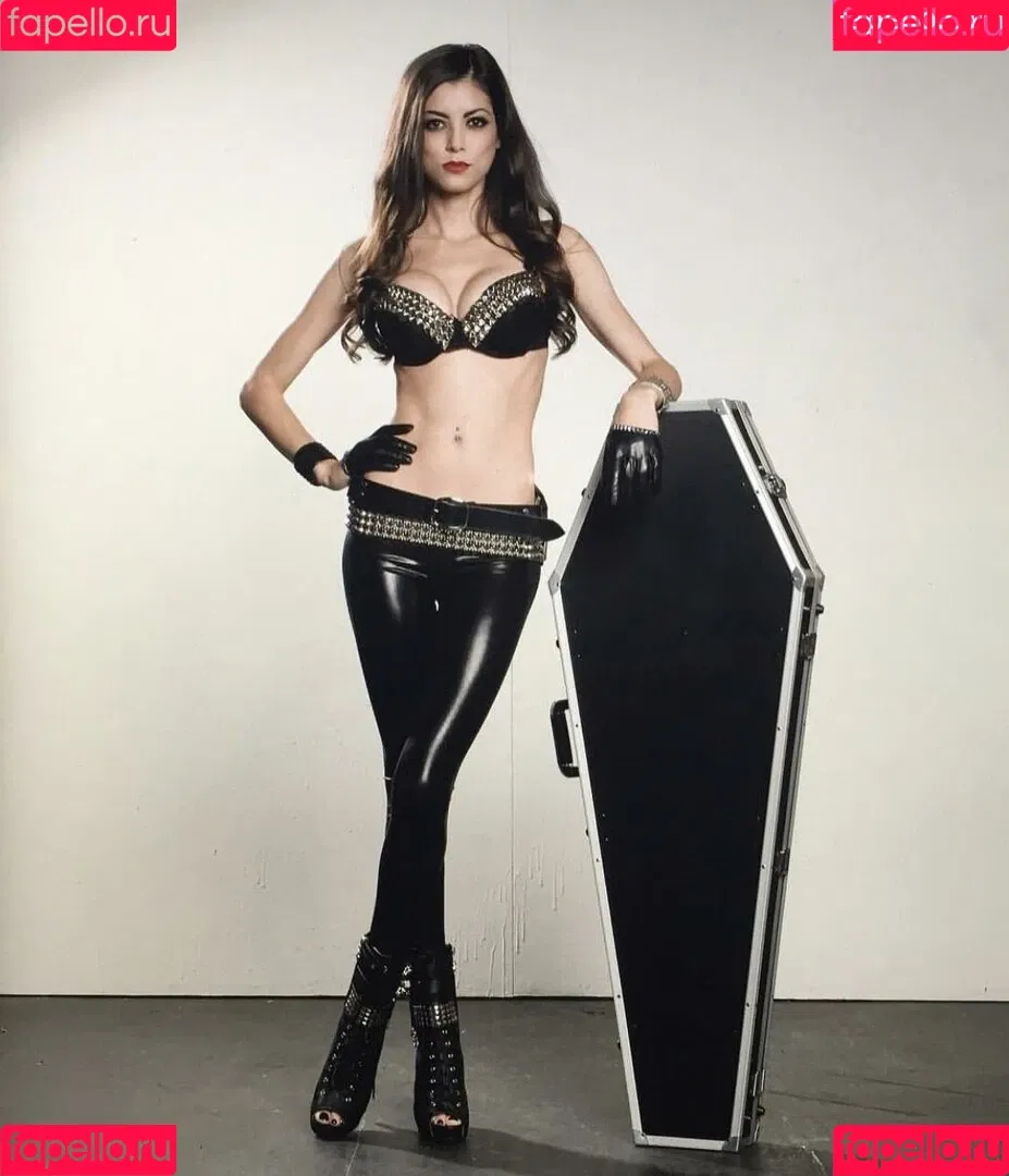 LeeAnna Vamp Onlyfans Photo Gallery 