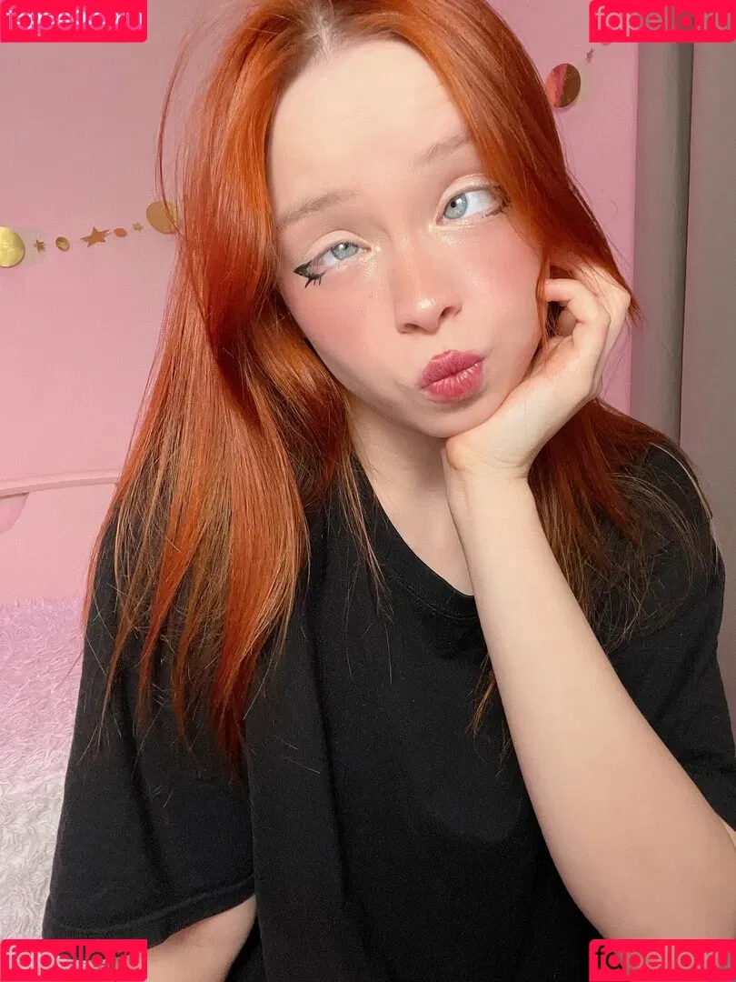 peachybabyfrog Onlyfans Photo Gallery 