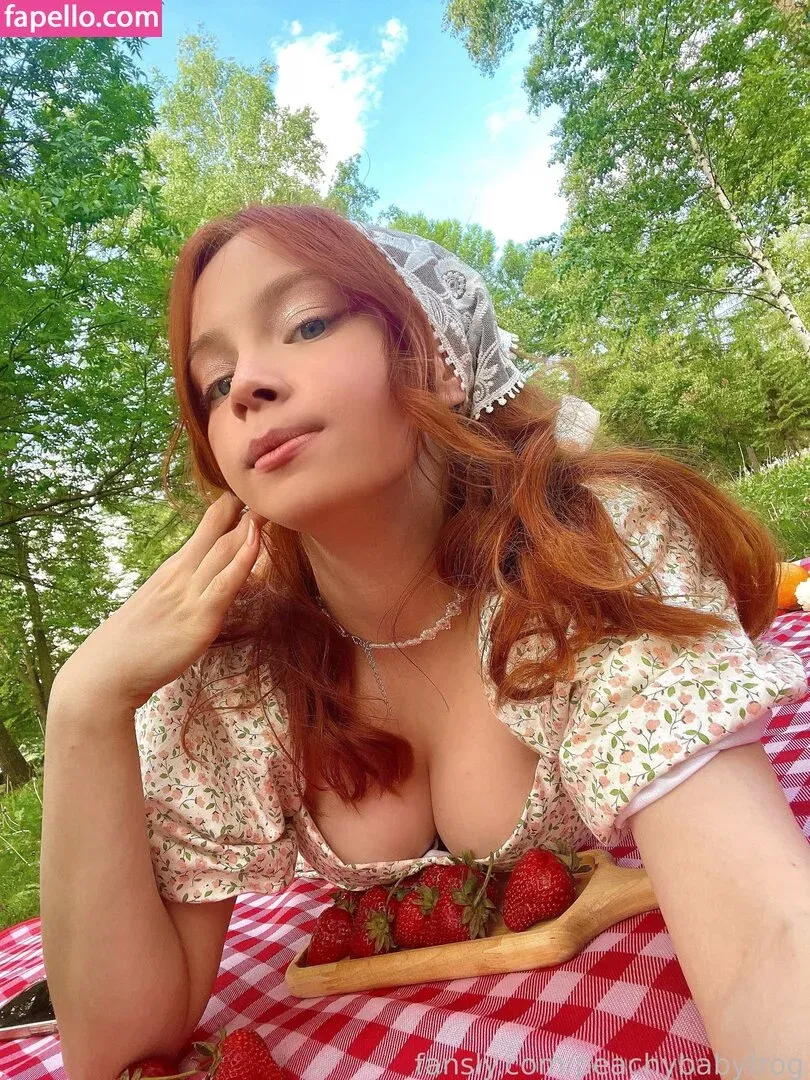 peachybabyfrog Onlyfans Photo Gallery 