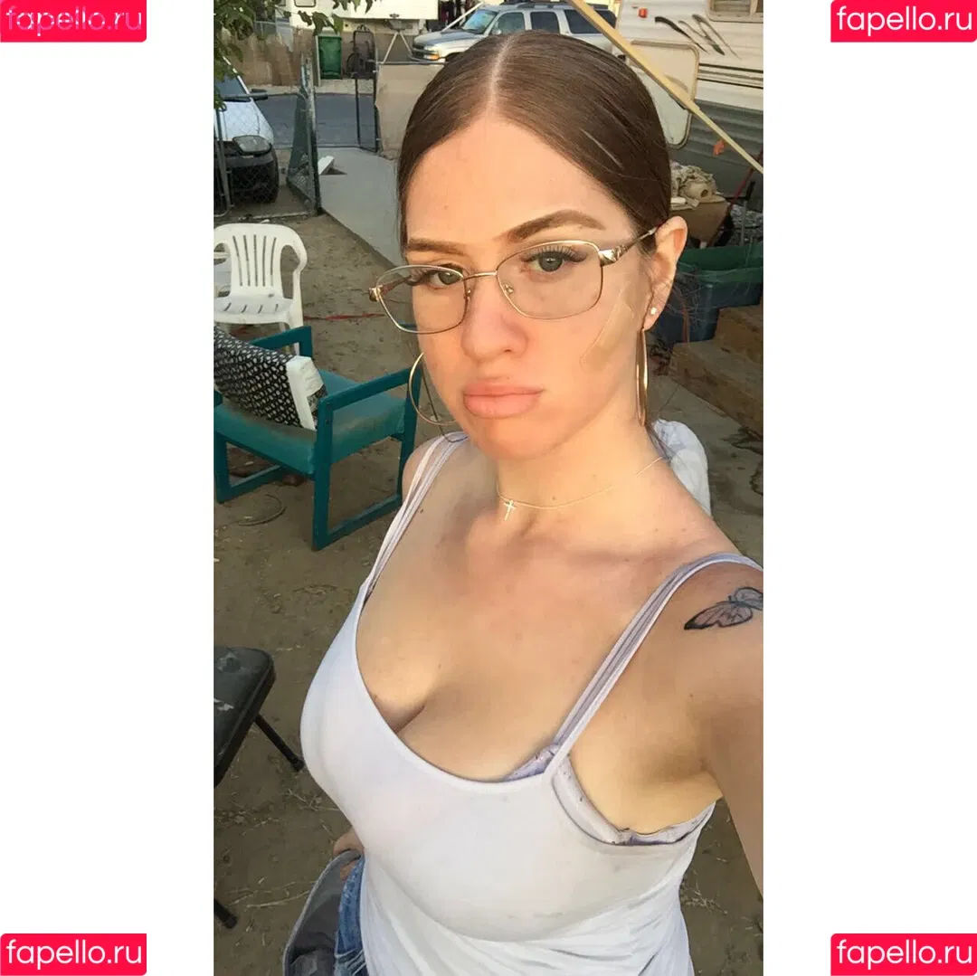 SyrenSerene Onlyfans Photo Gallery 