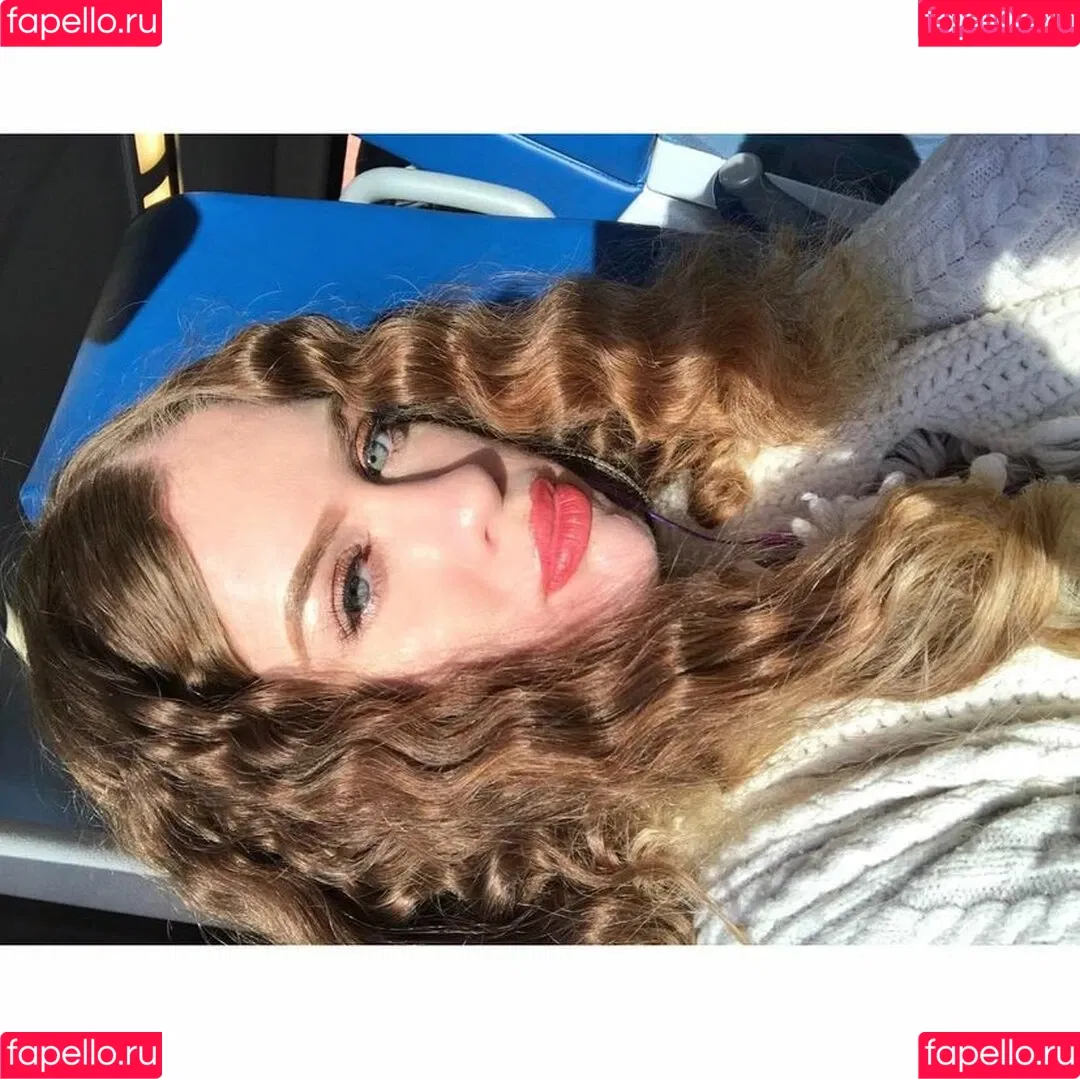 SyrenSerene Onlyfans Photo Gallery 