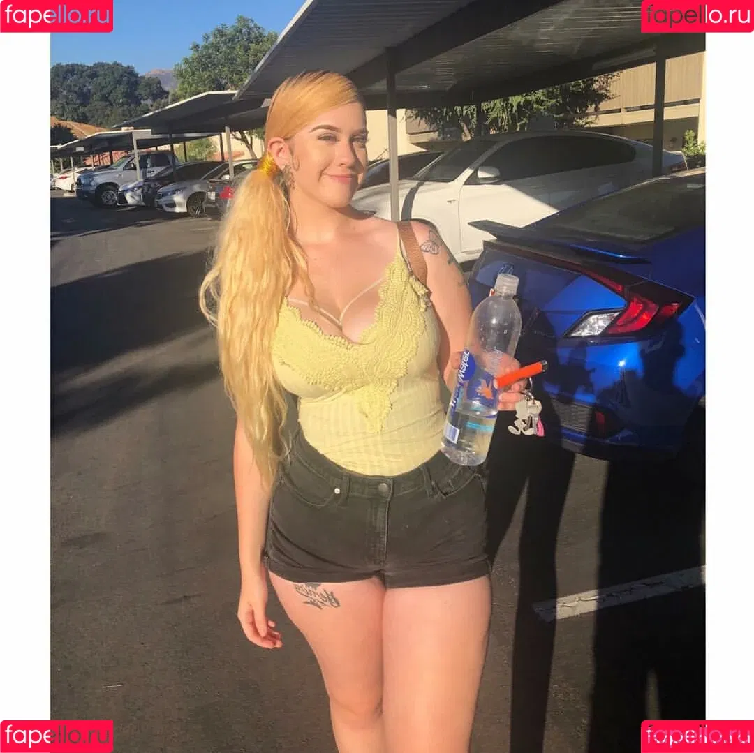 SyrenSerene Onlyfans Photo Gallery 