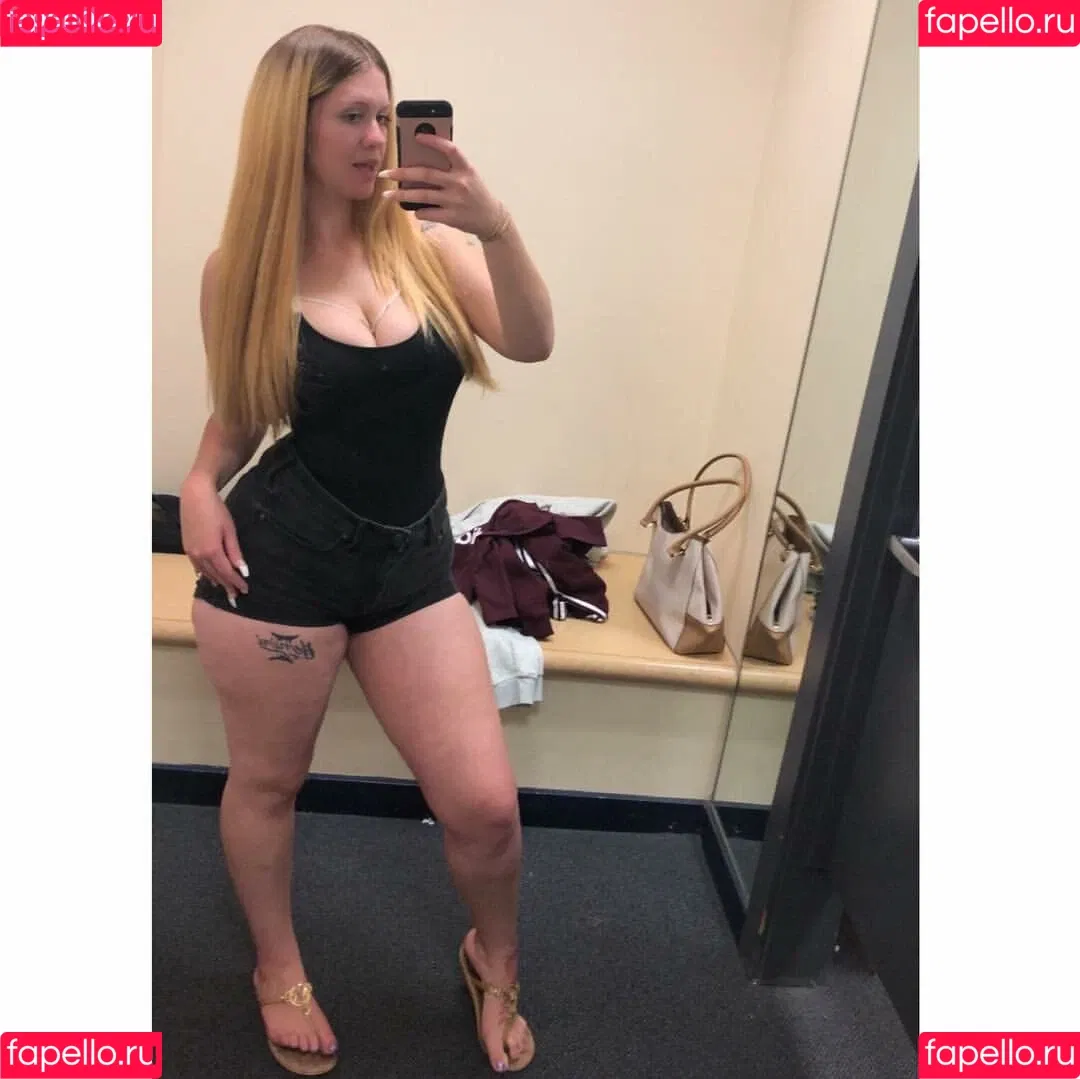 SyrenSerene Onlyfans Photo Gallery 