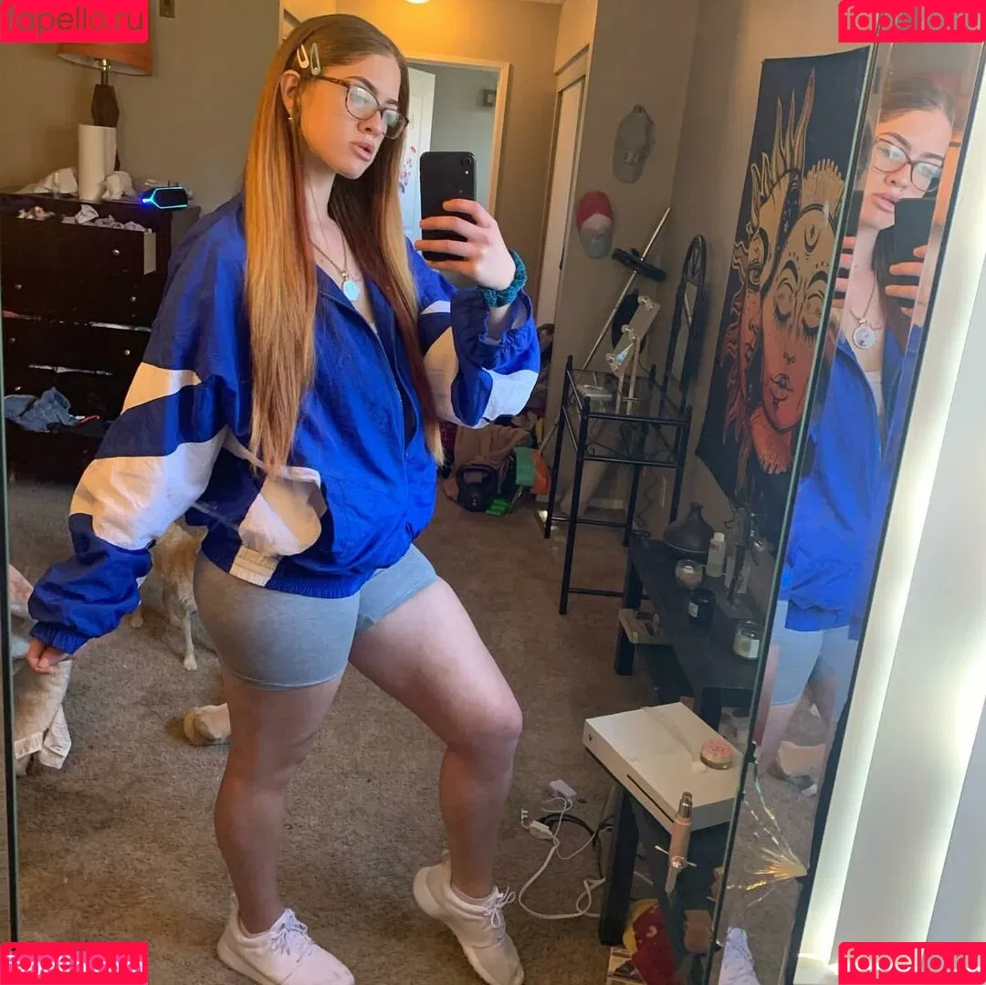 SyrenSerene Onlyfans Photo Gallery 