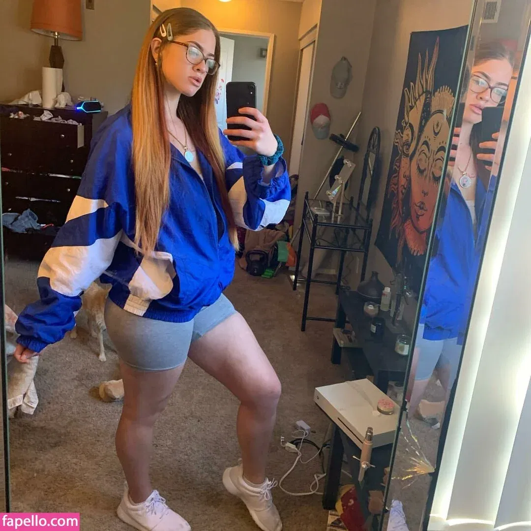 SyrenSerene Onlyfans Photo Gallery 